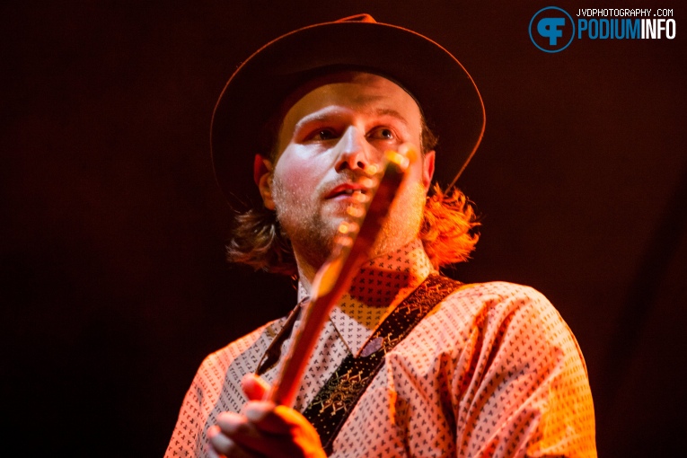 Rilan & The Bombardiers op Vintage Trouble - 24/1 - TivoliVredenburg foto