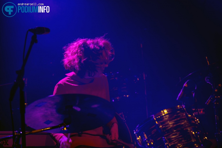 Max Meser op The Strypes - 25/01 - Paradiso Noord foto