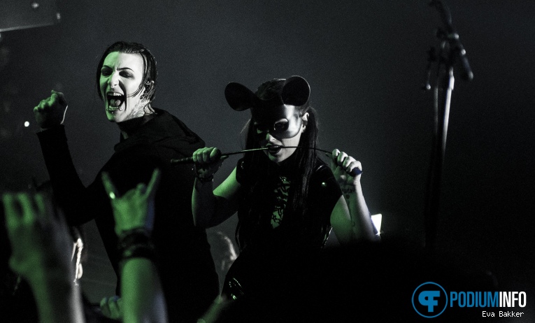 Motionless in White op Motionless in White - 1/2 - TivoliVredenburg foto