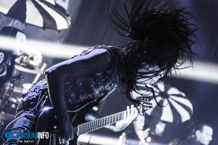 Motionless in White op Motionless in White - 1/2 - TivoliVredenburg foto