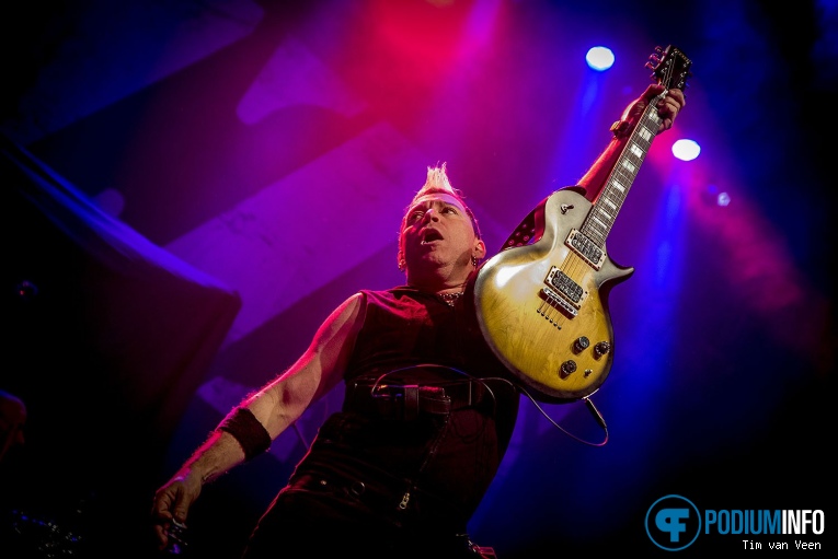Fozzy op Steel Panther - 3/2 - 013 foto