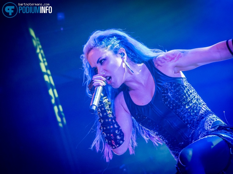 Arch Enemy op Arch Enemy - 28/1 - 013 foto