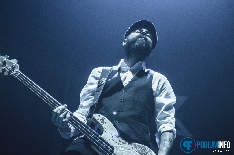 Flogging Molly op Dropkick Murphys / Flogging Molly - 10/2 - AFAS Live foto