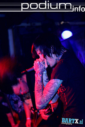 Suicide Silence op Suicide Silence - 2/2 - Baroeg foto
