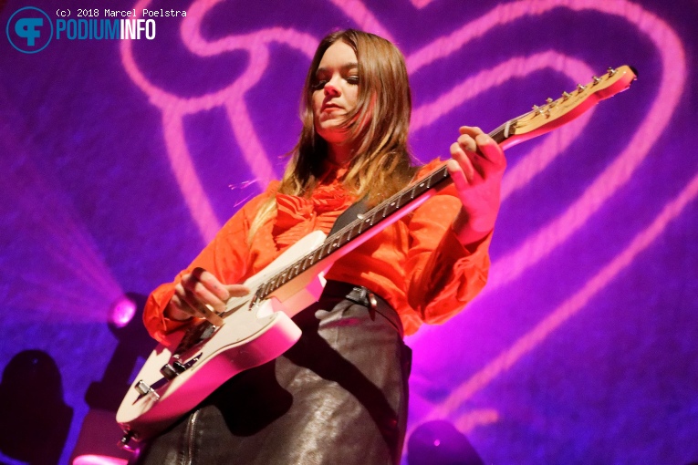 Foto First Aid Kit op First Aid Kit - 07/03 -Paradiso