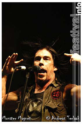 Monster Magnet op Paaspop Schijndel 2004 foto