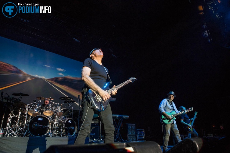 Joe Satriani op G3 - 31/03 - De Oosterpoort foto