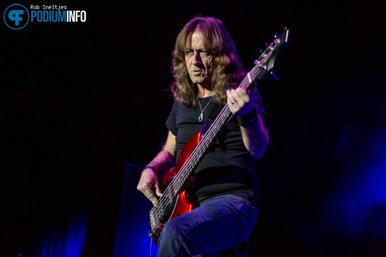 John Petrucci op G3 - 31/03 - De Oosterpoort foto