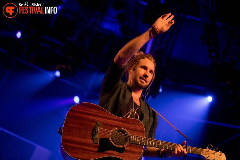 Jeremy Loops op Paaspop Schijndel 2018 - Zaterdag foto