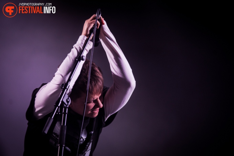 Nothing But Thieves op Paaspop Schijndel 2018 - Zondag foto