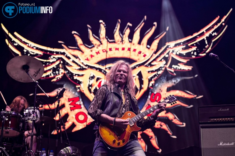 Vandenberg's Moonkings op Scorpions - 02/04 - Ziggo Dome foto