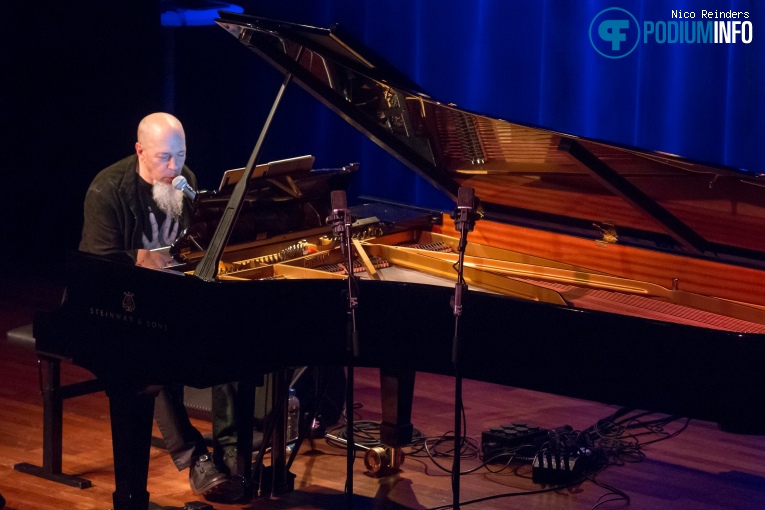 Jordan Rudess op Jordan Rudess - 04/04 - TivoliVredenburg foto