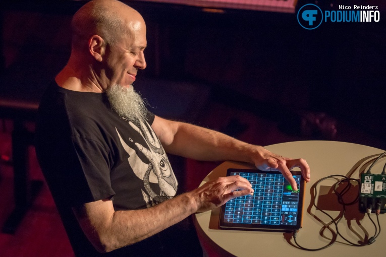 Jordan Rudess op Jordan Rudess - 04/04 - TivoliVredenburg foto