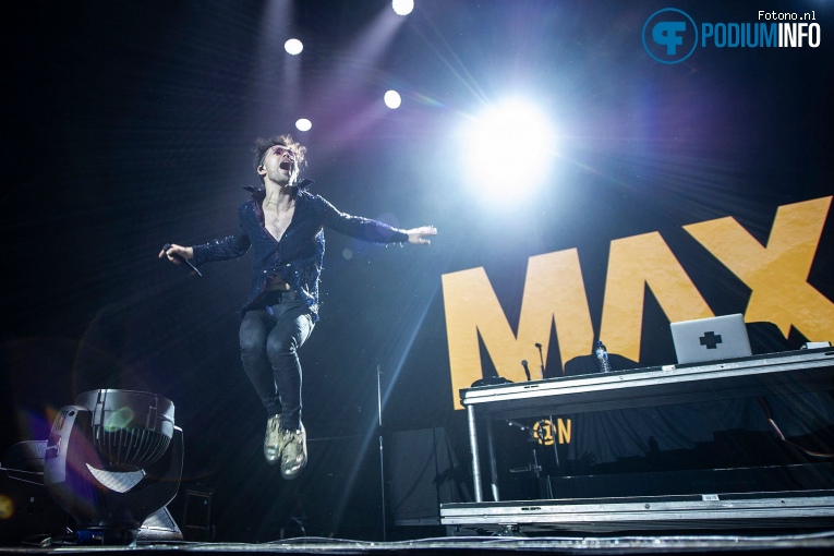 MaX op Fall Out Boy - 04/04 - AFAS Live foto