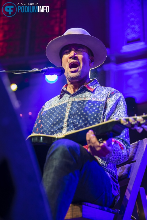 Ben Harper op Ben Harper & Charlie Musselwhite foto