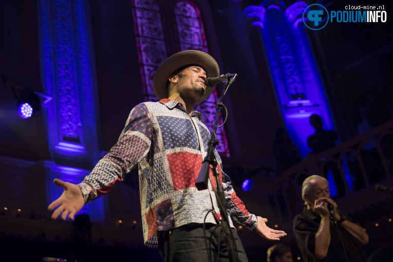 Ben Harper op Ben Harper & Charlie Musselwhite foto