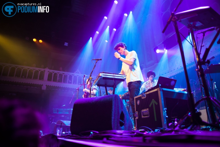 BEAUX op George Ezra - 10/04 - Paradiso foto