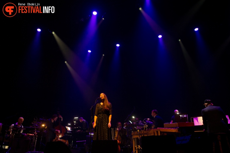 The Colorist Orchestra ft. Lisa Hannigan op Naked Song Festival 2018 foto