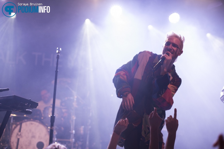 Walk The Moon op Walk The Moon - 29/3 - Melkweg foto