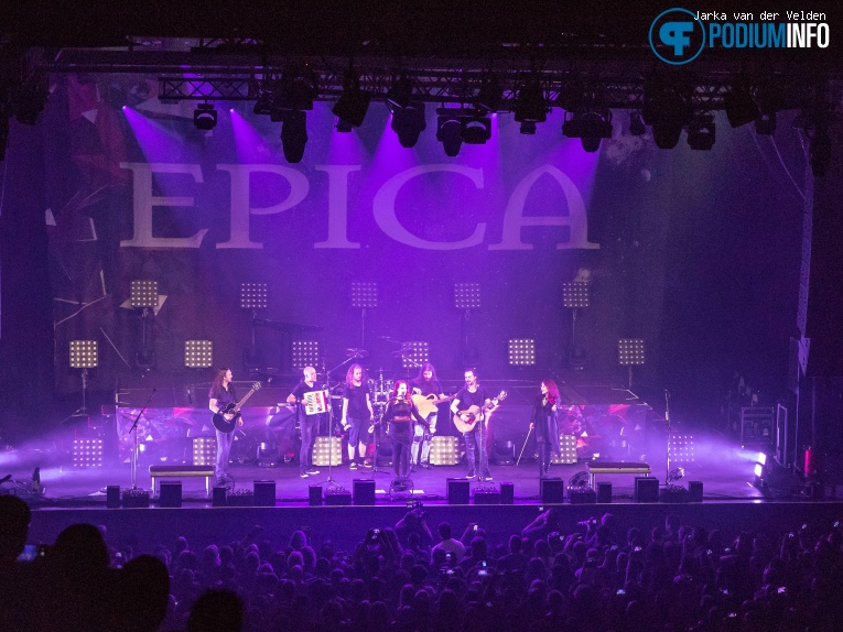 Epica op Epica - 14/04 - 013 foto