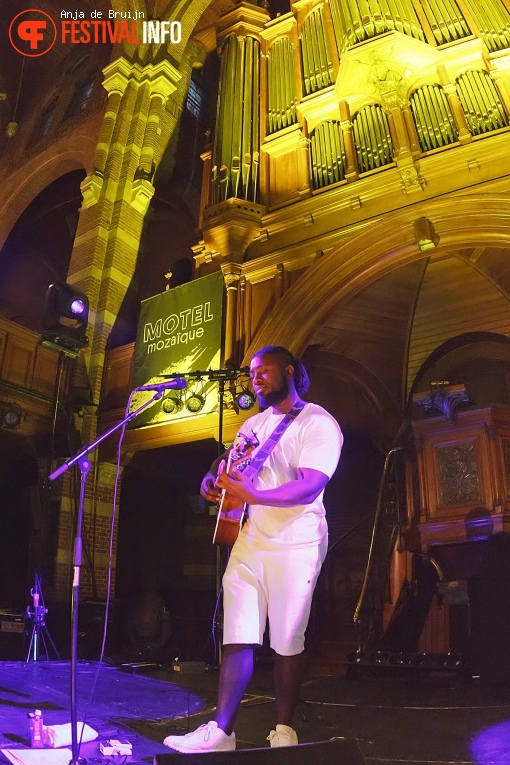 Kele Okereke op Motel Mozaïque 2018 foto