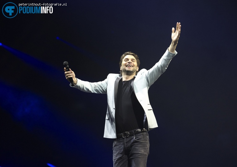 Xander de Buisonjé op Holland Zingt Hazes - 20/04 - Ziggo Dome foto