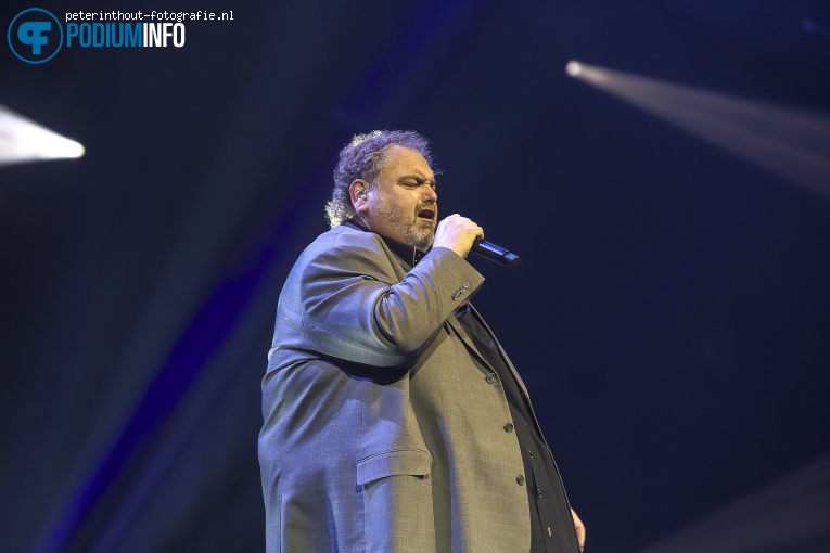 Peter Beense op Holland Zingt Hazes - 20/04 - Ziggo Dome foto