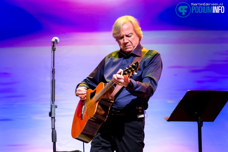 Justin Hayward op Justin Hayward - 24/04 - TivoliVredenburg foto