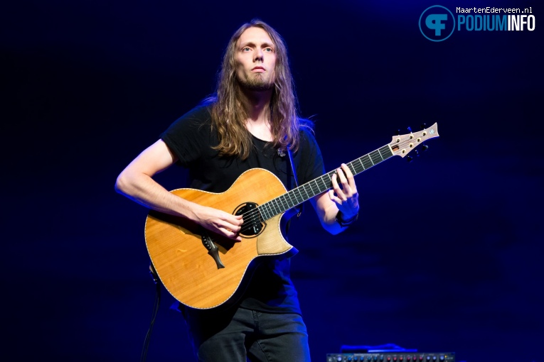 Justin Hayward op Justin Hayward - 24/04 - TivoliVredenburg foto