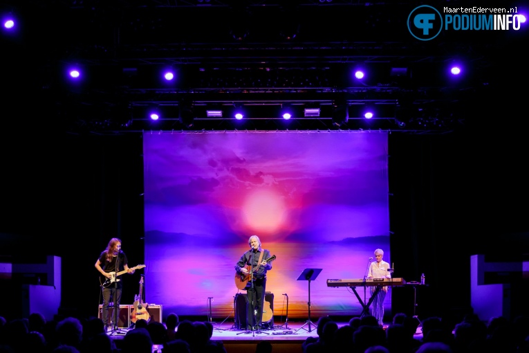 Justin Hayward op Justin Hayward - 24/04 - TivoliVredenburg foto