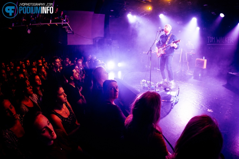 Tom Walker op Tom Walker - 26/4 - Paradiso Noord foto