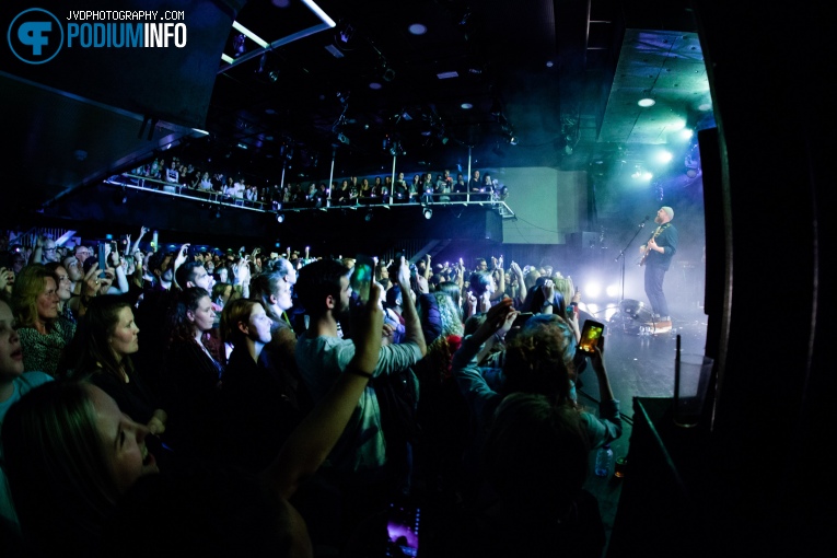 Tom Walker op Tom Walker - 26/4 - Paradiso Noord foto