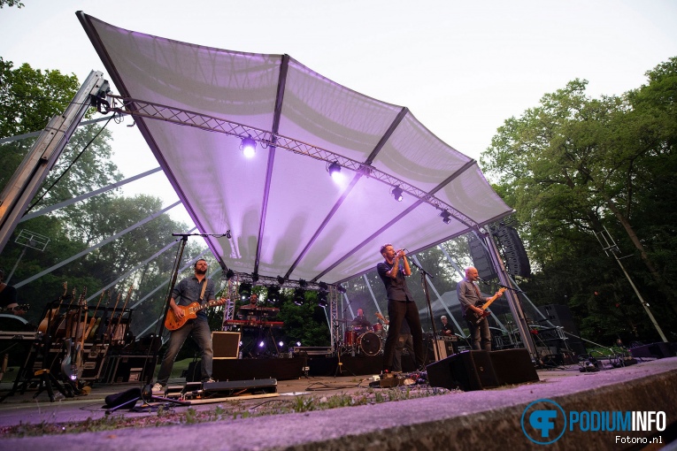 K's Choice op K's Choice - 06/05 - Amsterdamse Bostheater foto