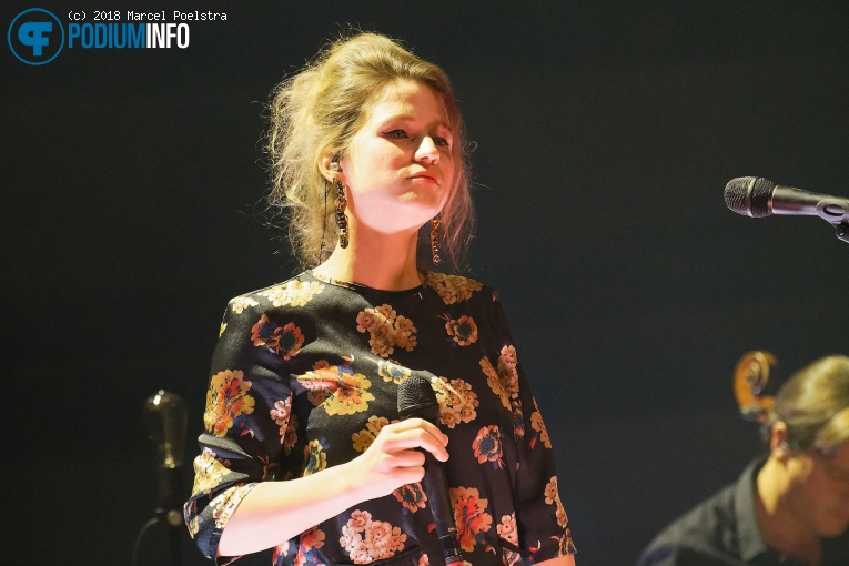 Selah Sue op Selah Sue - 11/04 - Tivoli Vredenburg foto