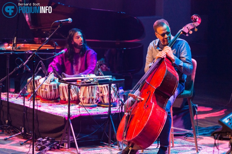 Stanley Clarke op Stanley Clarke - 15/05 - TivoliVredenburg foto