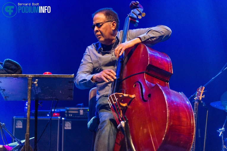 Stanley Clarke op Stanley Clarke - 15/05 - TivoliVredenburg foto