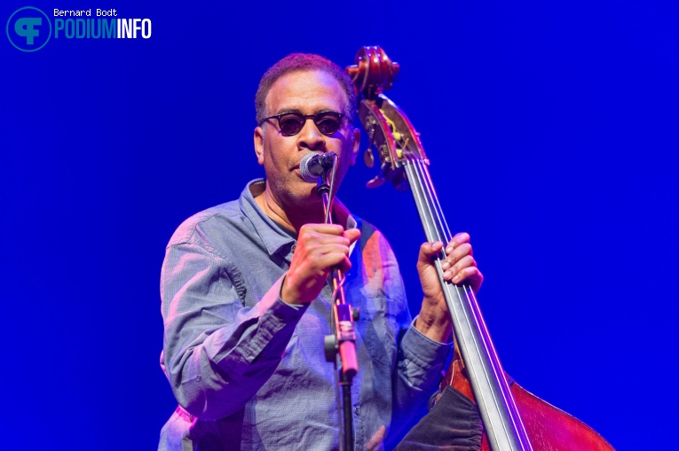 Stanley Clarke op Stanley Clarke - 15/05 - TivoliVredenburg foto