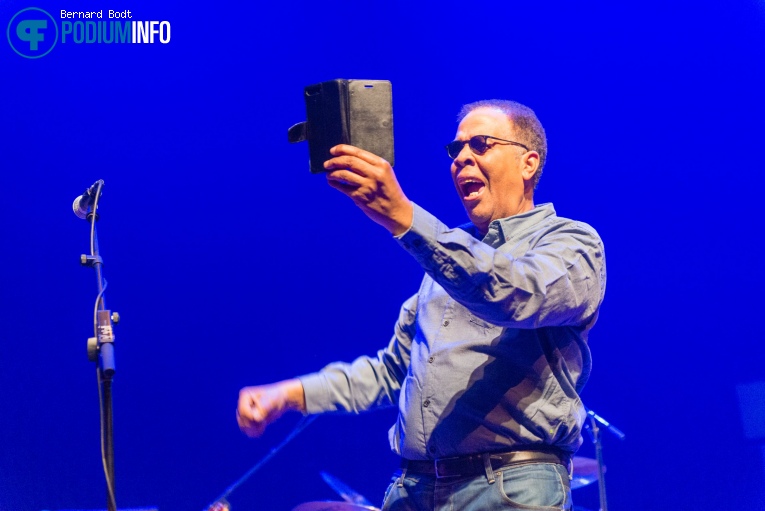 Stanley Clarke op Stanley Clarke - 15/05 - TivoliVredenburg foto