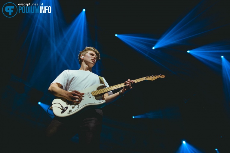 New Hope Club op The Vamps - 16/5 - Paradiso foto