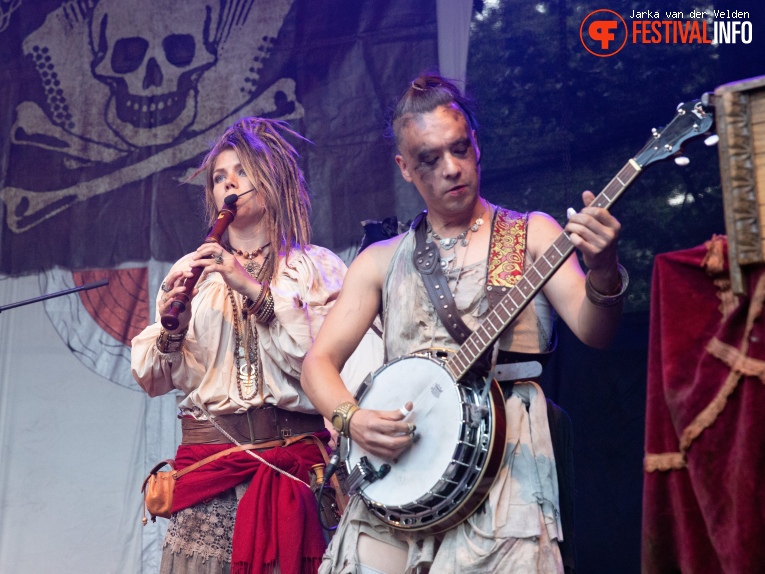Ye Banished Privateers op Wave Gotik Treffen 2018 foto