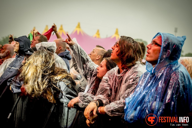 Arch Enemy op Fortarock Vrijdag 2018 foto