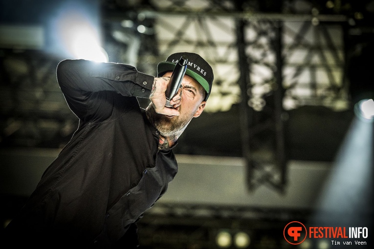 Foto Betraying The Martyrs op Fortarock Vrijdag 2018