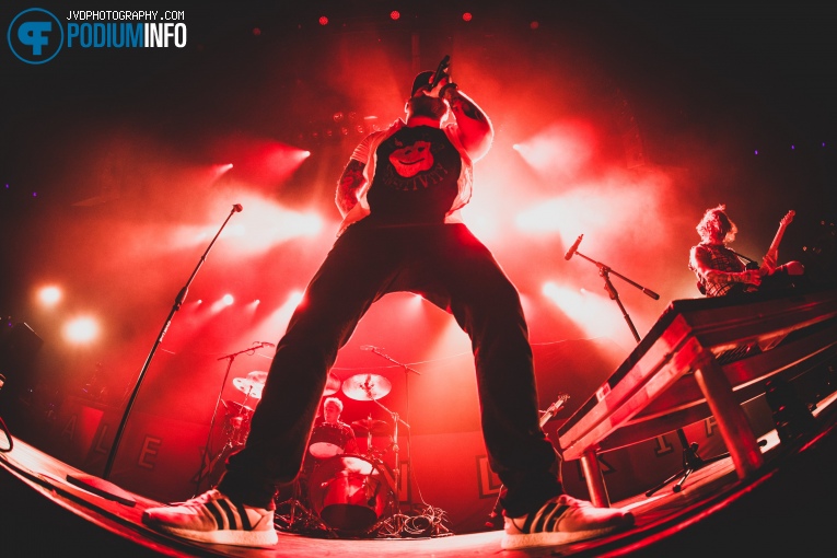 Asking Alexandria op Bullet For My Valentine - 4/6 - TivoliVredenburg foto