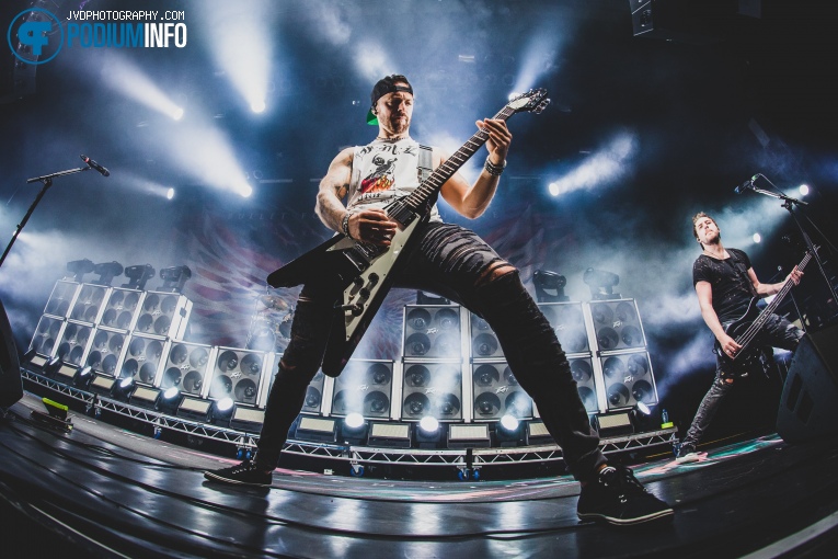 Bullet For My Valentine op Bullet For My Valentine - 4/6 - TivoliVredenburg foto