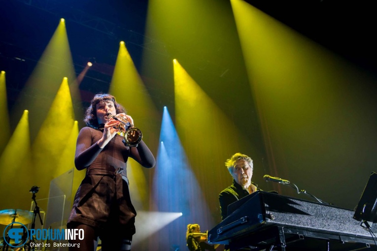 Bryan Ferry op Bryan Ferry / Het Metropole Orkest - 05/06 - AFAS Live foto