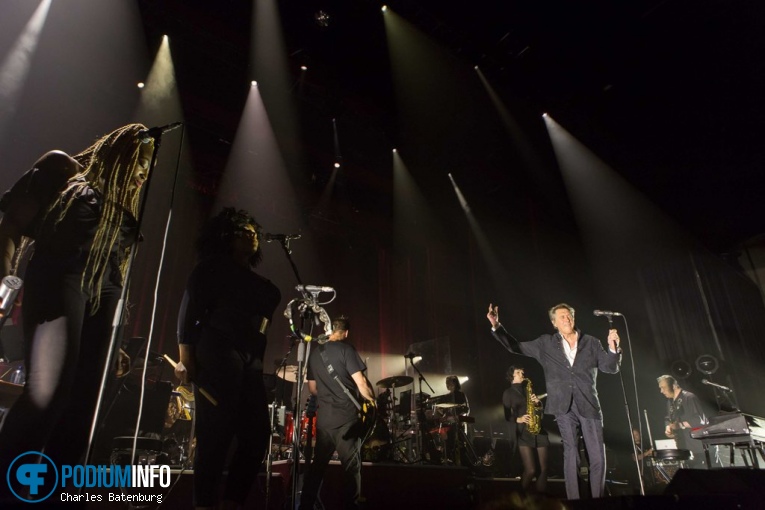 Bryan Ferry op Bryan Ferry / Het Metropole Orkest - 05/06 - AFAS Live foto