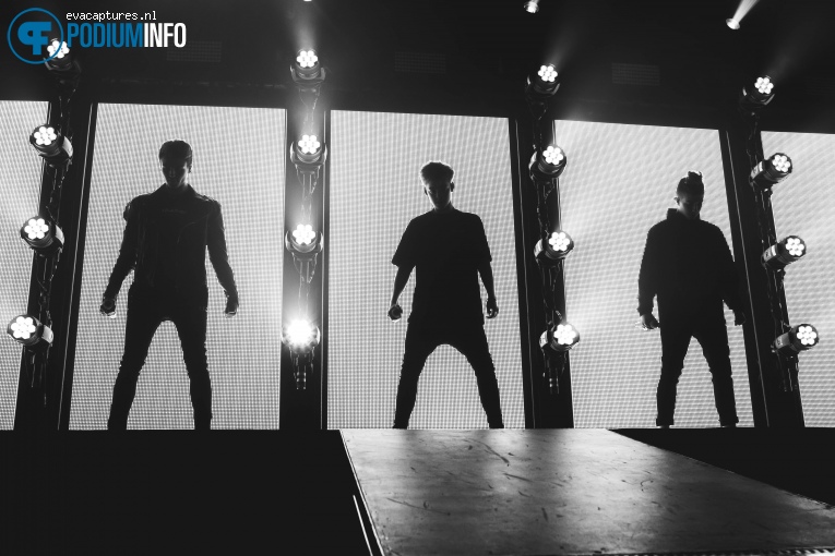 Foto Why Don't We op Why Don't We - 5/6 - Melkweg