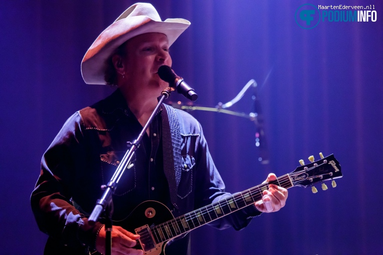 Kiefer Sutherland op Kiefer Sutherland - 08/06 - TivoliVredenburg foto