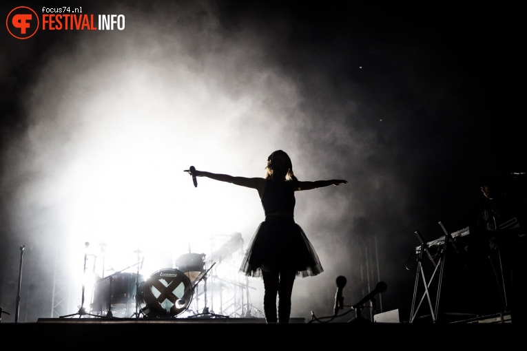 Chvrches op Best Kept Secret 2018 - dag 1 foto