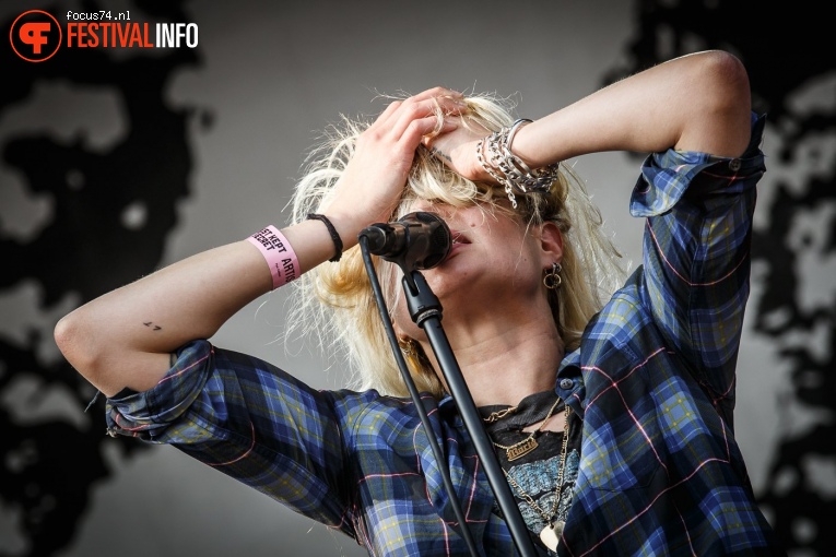 The Kills op Best Kept Secret 2018 - dag 2 foto